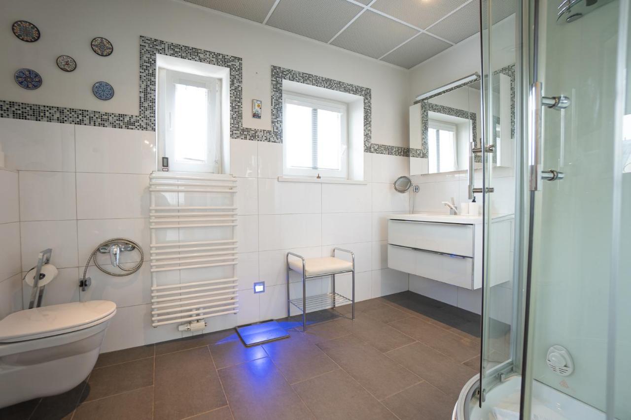 Apartment With A Balcony - 15 Min To City Center Vienna Exterior photo